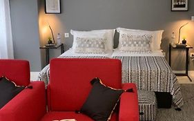 Bus Station SUITES&DORM